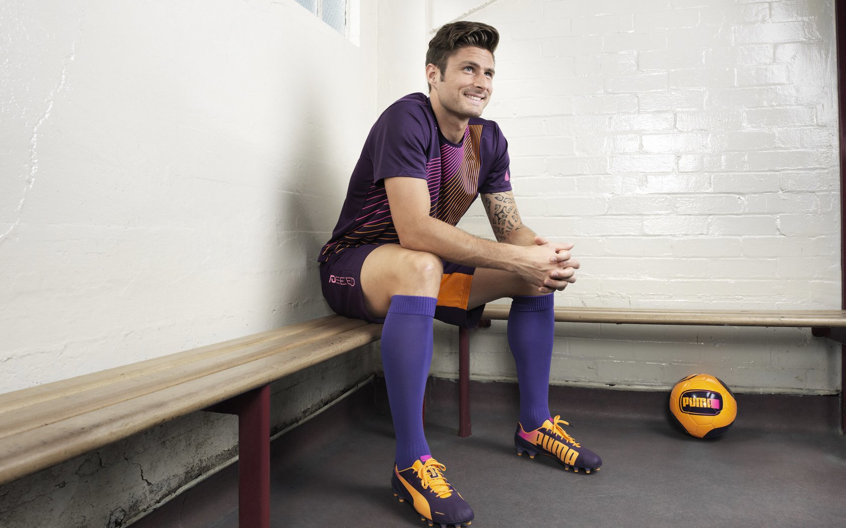 英超激战,教练称赞球队战术,英超read